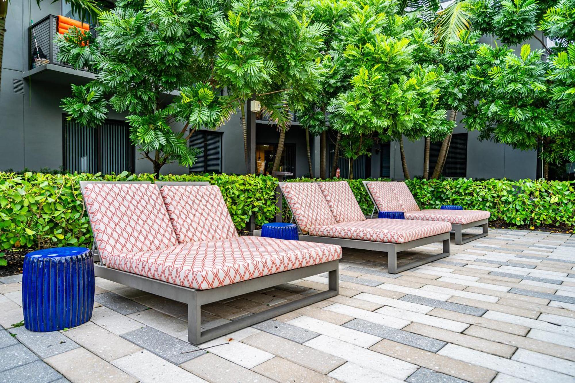 הילאה גרדנס Amazing 2 Bedroom Unit In Doral Miami With Free Parking מראה חיצוני תמונה