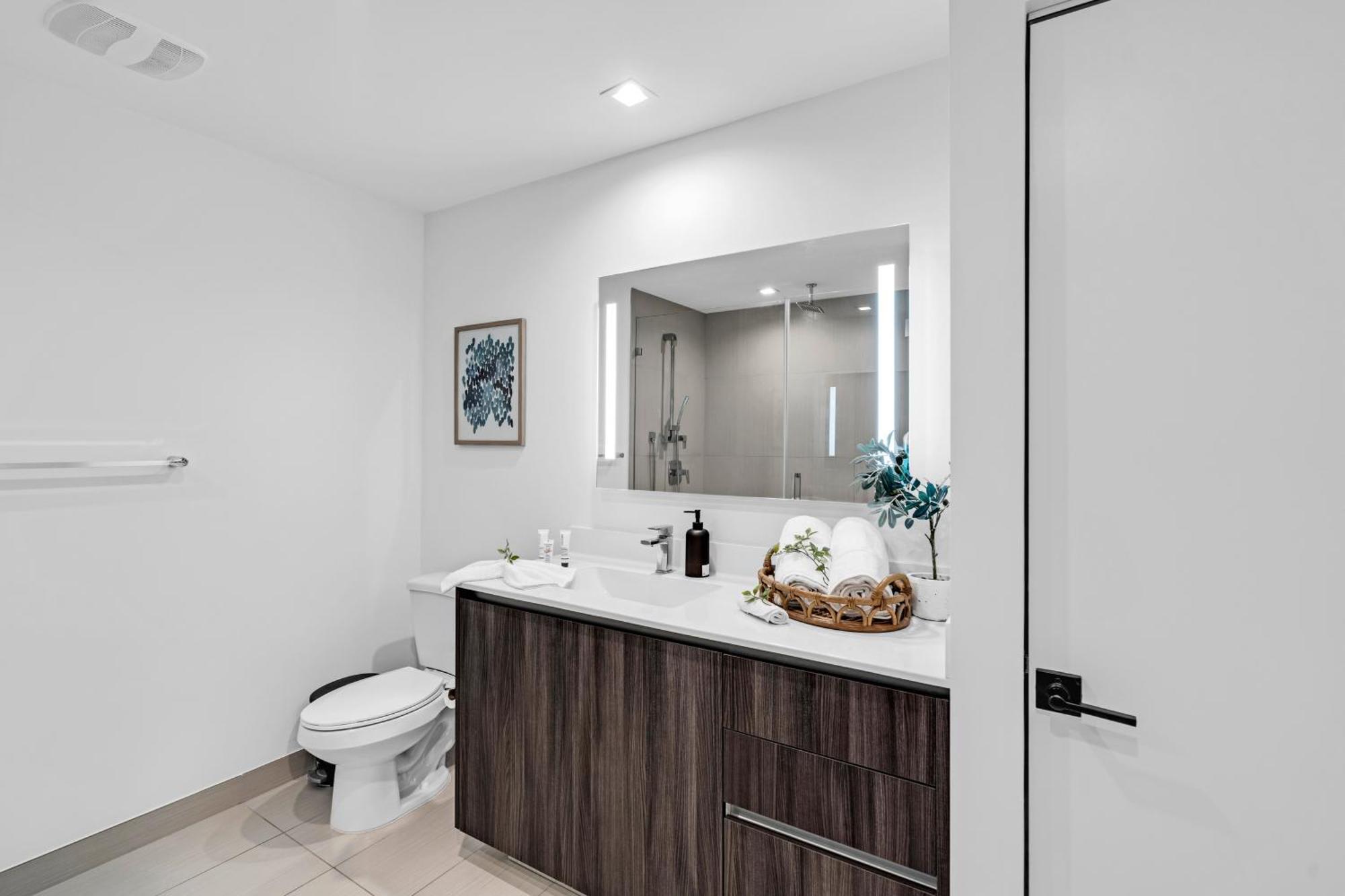 הילאה גרדנס Amazing 2 Bedroom Unit In Doral Miami With Free Parking מראה חיצוני תמונה
