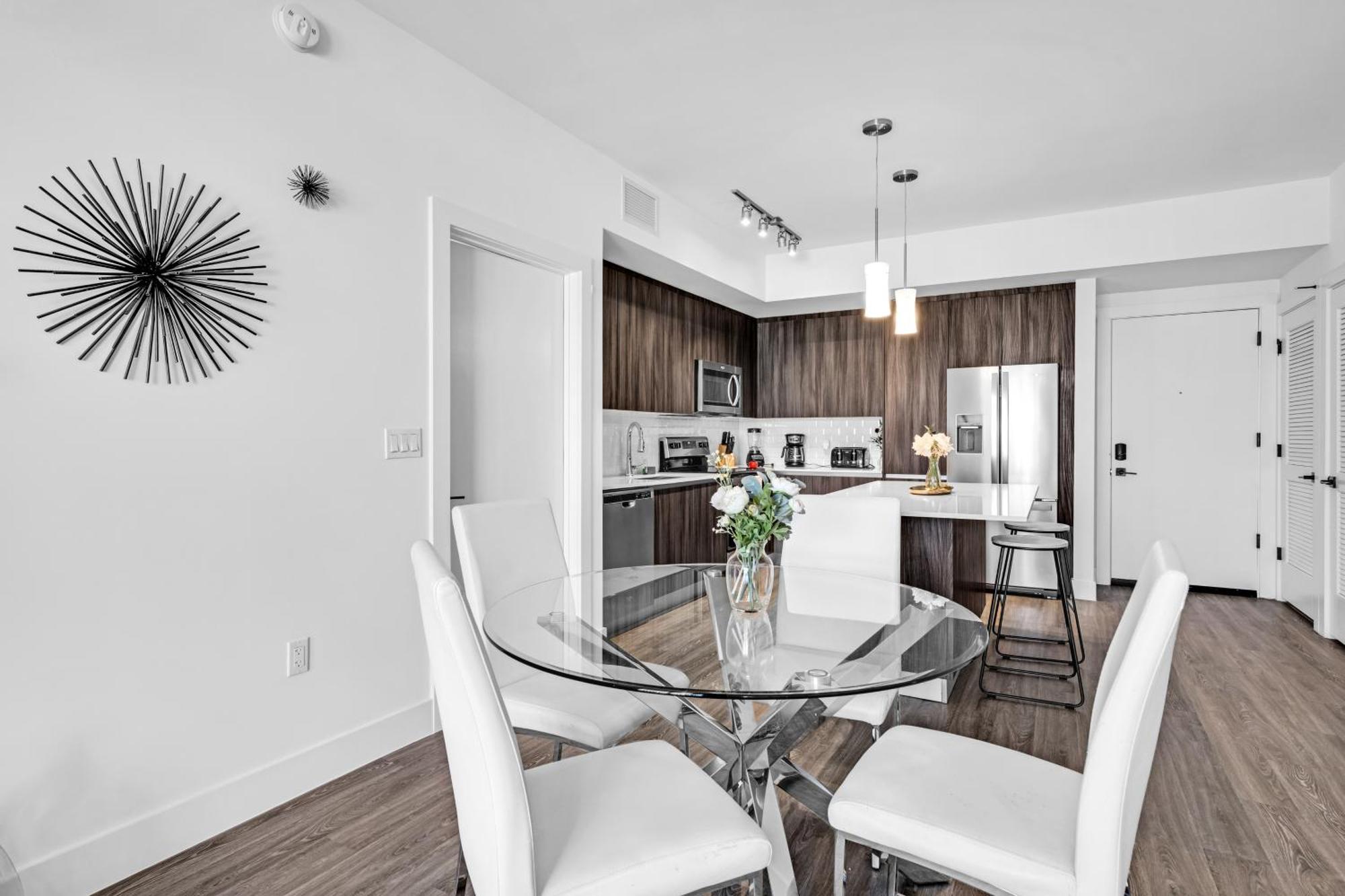 הילאה גרדנס Amazing 2 Bedroom Unit In Doral Miami With Free Parking מראה חיצוני תמונה