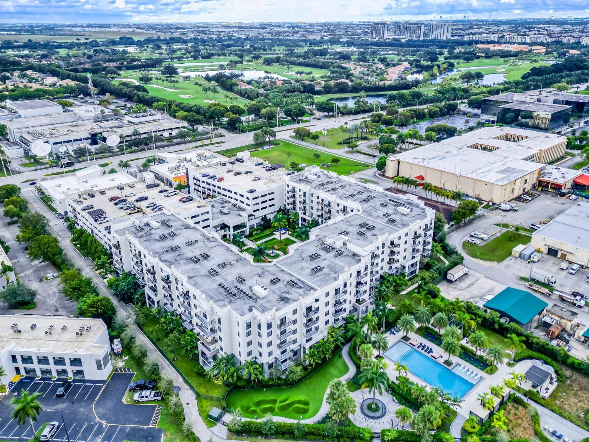 הילאה גרדנס Amazing 2 Bedroom Unit In Doral Miami With Free Parking מראה חיצוני תמונה